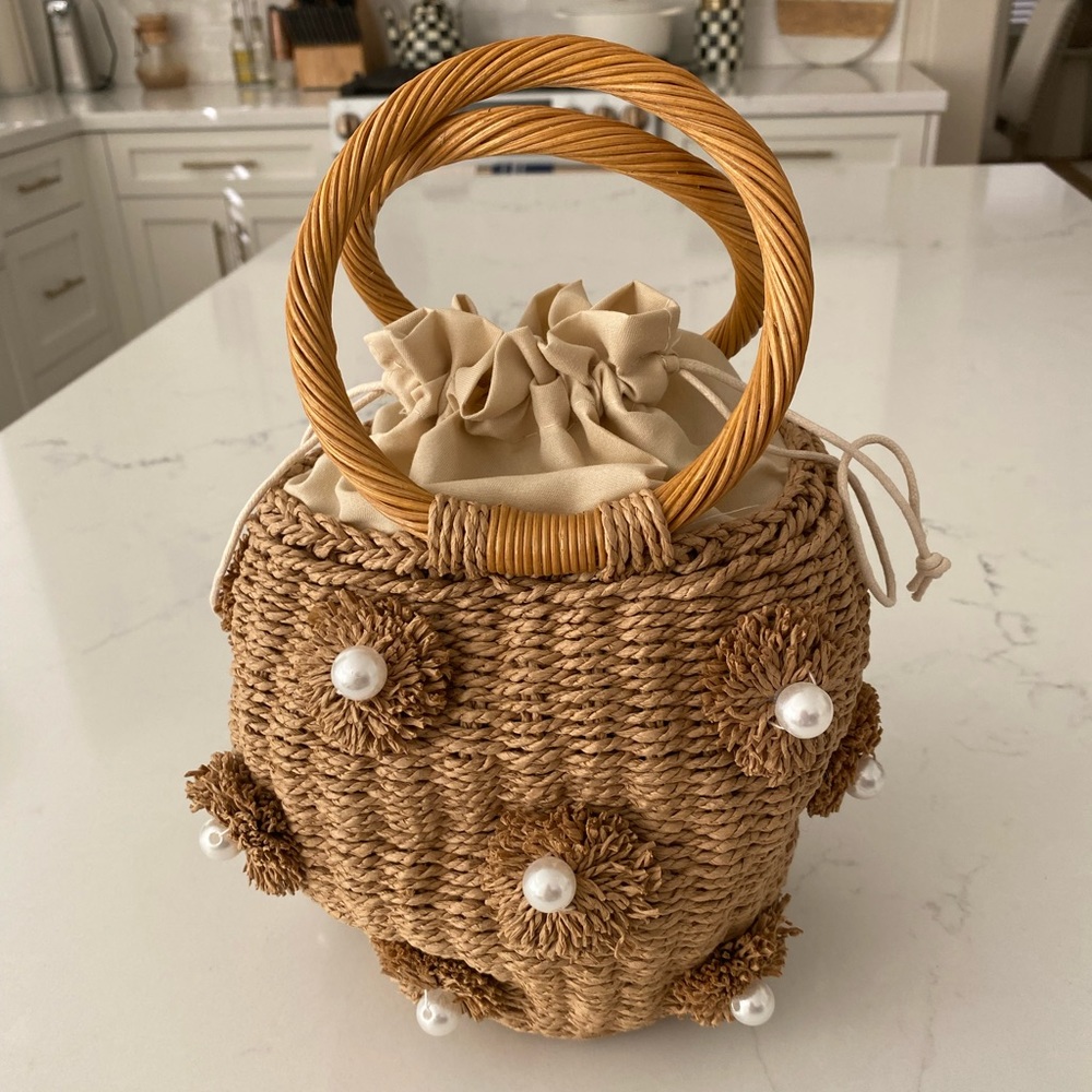 Rattan Straw Pearl Flower Bucket Bag